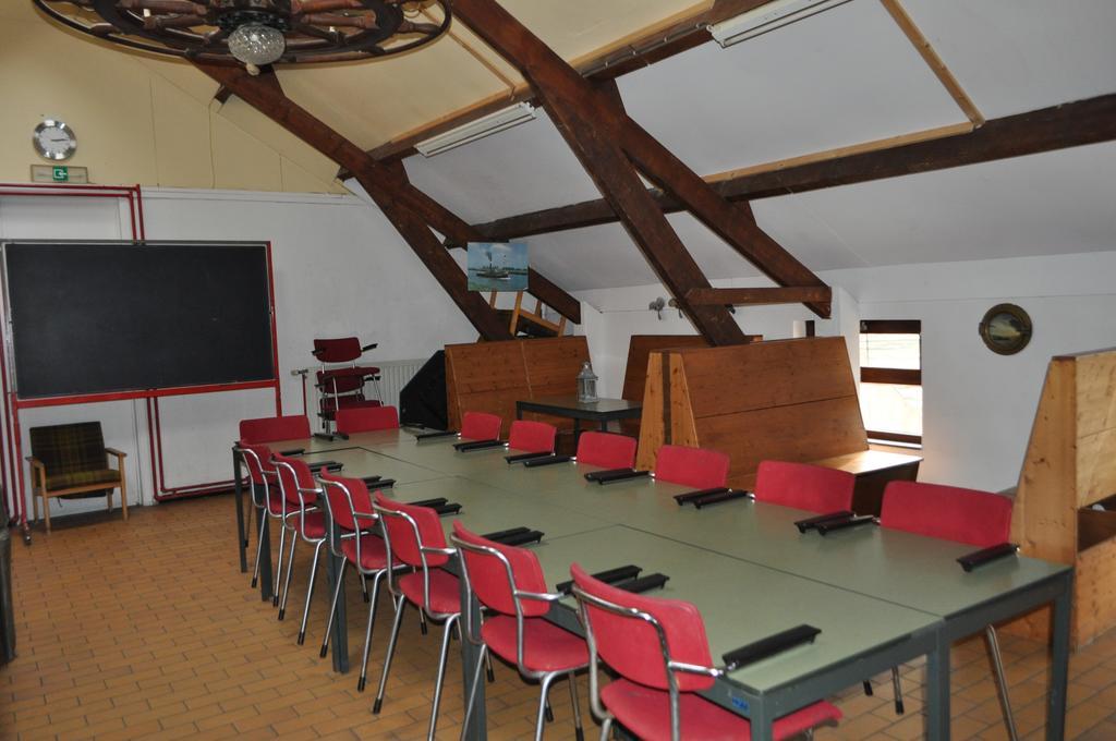 הוסטל Kinrooi Sailcenter Limburg מראה חיצוני תמונה