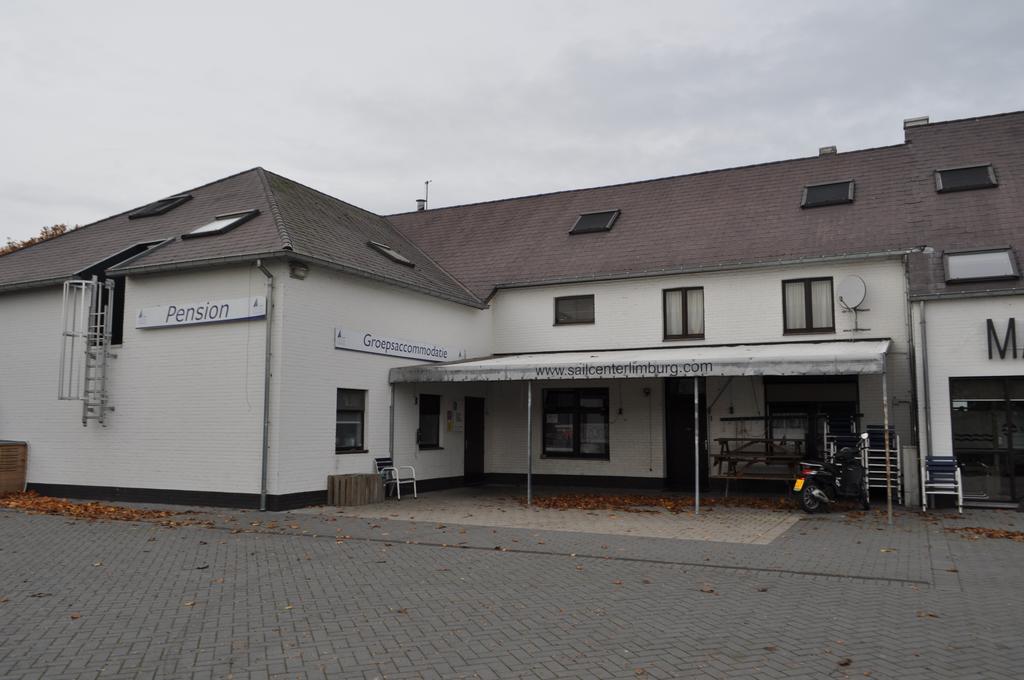 הוסטל Kinrooi Sailcenter Limburg מראה חיצוני תמונה