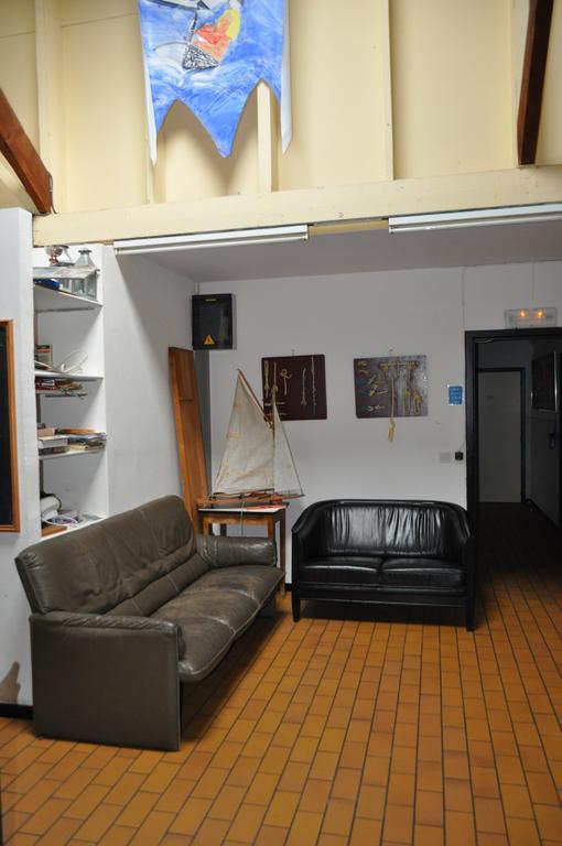 הוסטל Kinrooi Sailcenter Limburg מראה חיצוני תמונה